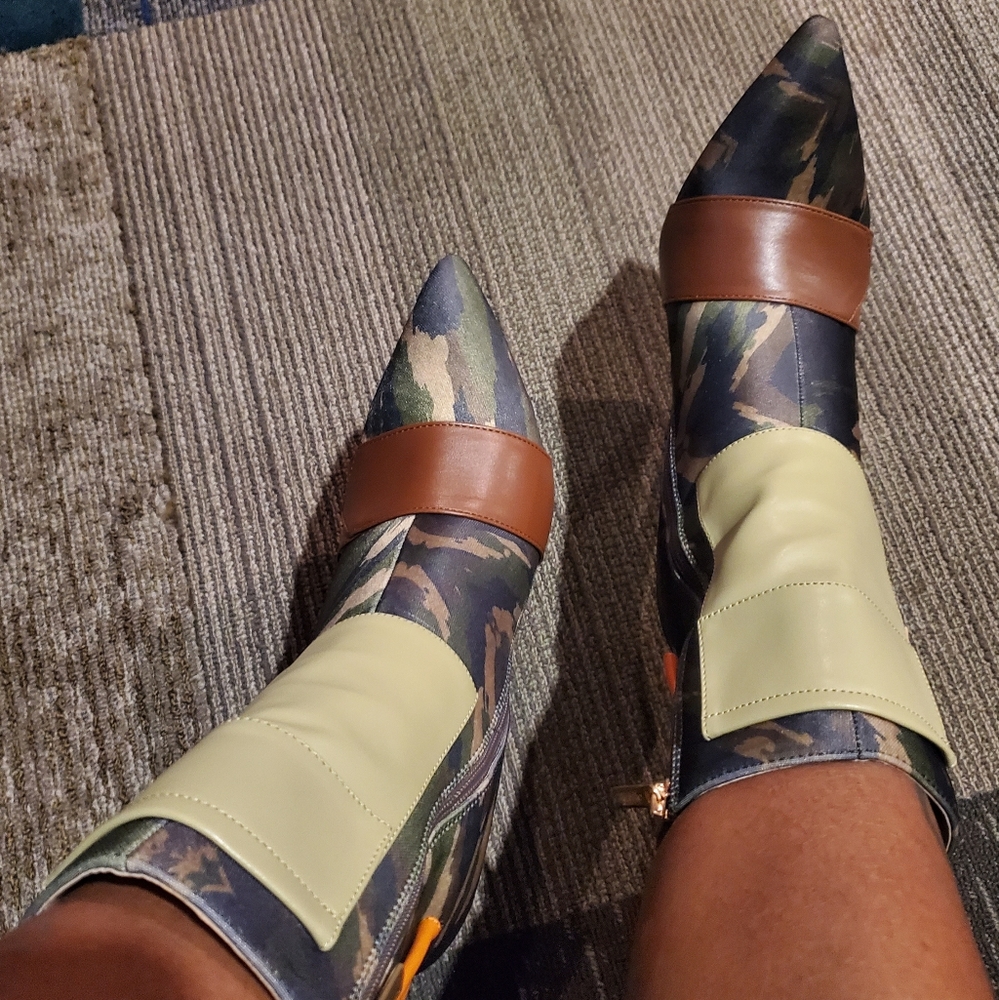 Ankle booties - Picture 3 of 6